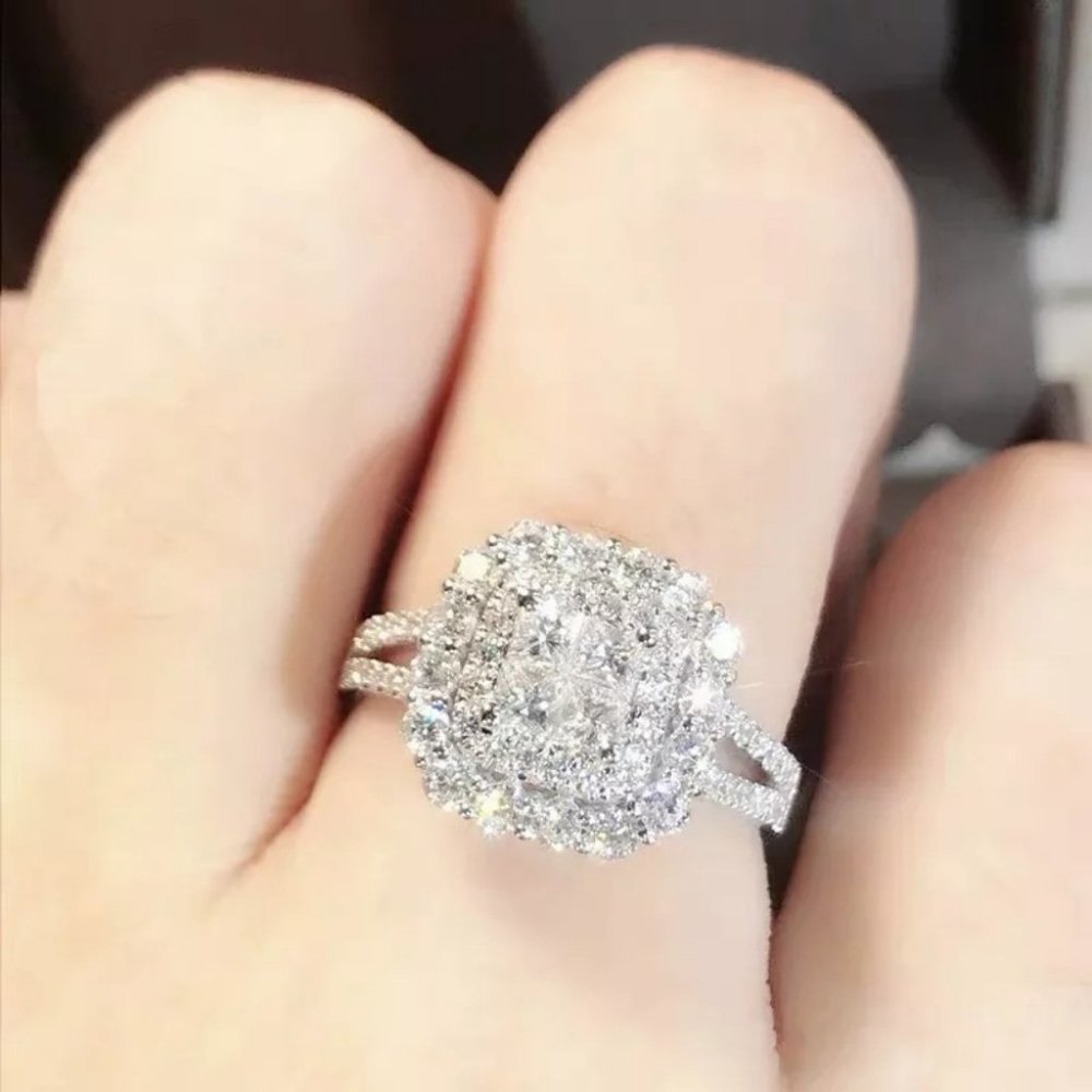 NEW 925 Sterling Silver Diamond Halo Ring - Picture 1 of 3